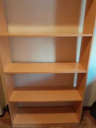 Estantería de Madera.