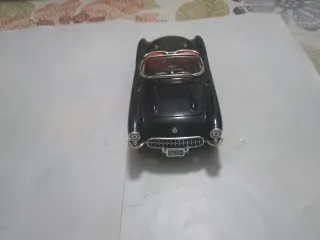 Modellino Burago Chevrolet Corvette 1:24