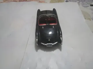 Modellino Burago Chevrolet Corvette 1:24