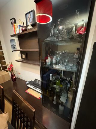 Mueble salón con armario cristal