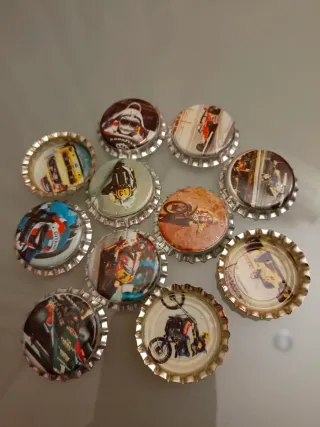 Lote 11 Chapas Moto y Coche