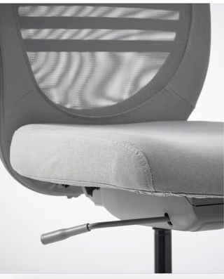 Silla de oficina Ikea con ruedas gris