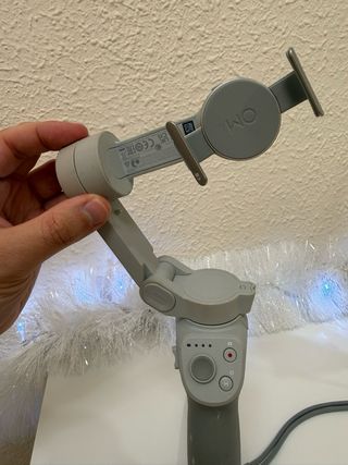 DJI OM 4 SE Estabilizador con trípode