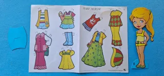 Muñeca Recortable Mary Merche y Vestidos
