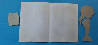 Muñeca Recortable Mary Merche y Vestidos