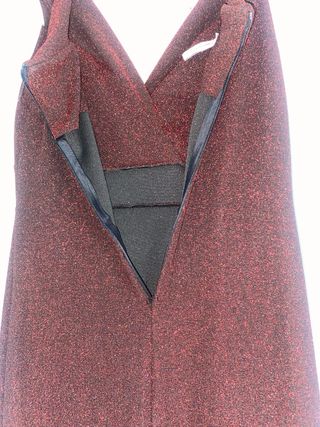 Vestido rojo largo brillante elegante