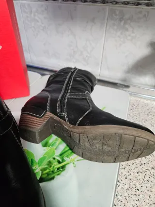 Botines de mujer negro.