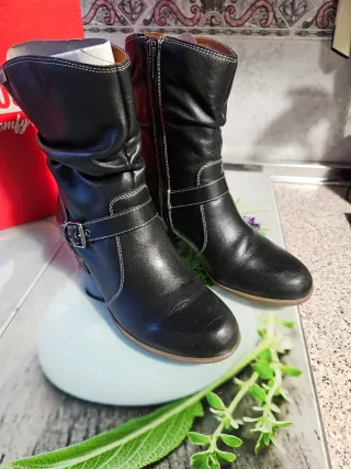 Botines de mujer negro.