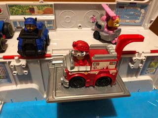 Camión Patrulla Canina con Figuras