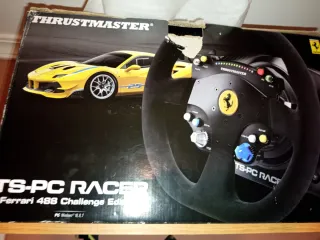 Base Thrustmaster TS-PC Aro Ferrari
