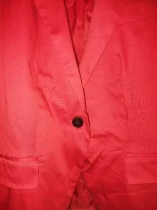 Chaqueta Zara Roja