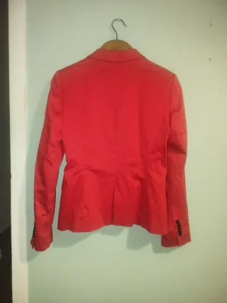 Chaqueta Zara Roja