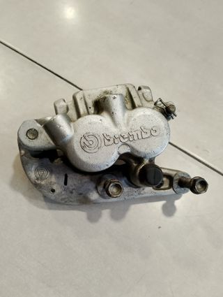 Pinza Freno KTM EXC 250 + Soporte