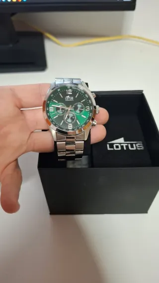 Reloj Lotus Cronógrafo Verde y Plateado