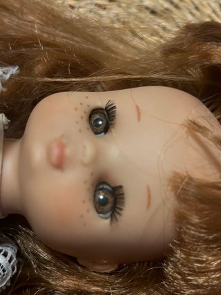 Muñeca Lesly Famosa