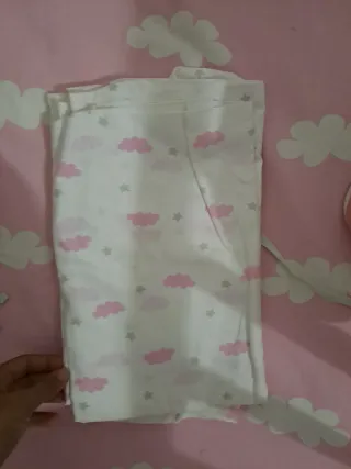 Cuna de bebé blanca sin usar