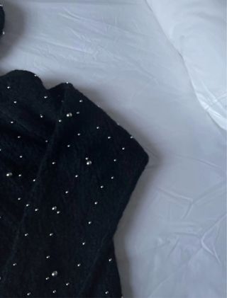 Sudadera Zara con Joyas Negra