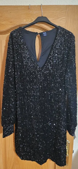 Vestido fiesta lentejuelas negro Kiabi Talla L