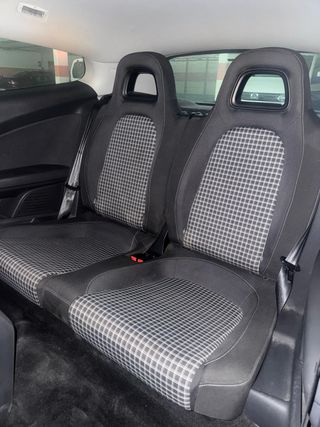 Asientos Volkswagen Scirocco 2017