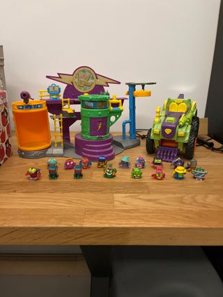 Set Juguetes Superzings Coche Malos