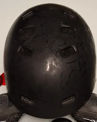 Pattini Oxelo Diabolo Taglia 44 con Casco, protezioni