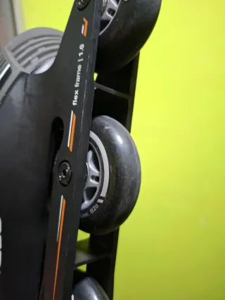 Patines Oxelo Diabolo Talla 44 Casco, protecciones