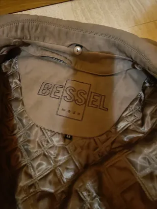 Abrigo hombre doble forro beige