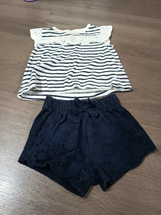 Conjunto bebé: camiseta rayas y shorts