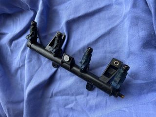 Iniettori blu Citroen Saxo VTS 1.6 8v