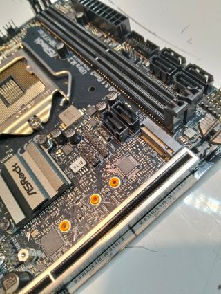 Placa Base ASRock Z390M-ITX/ac LGA1151 Mini-ITX WiFi DDR4 M.2