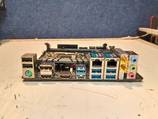 Placa Base ASRock Z390M-ITX/ac LGA1151 Mini-ITX WiFi DDR4 M.2