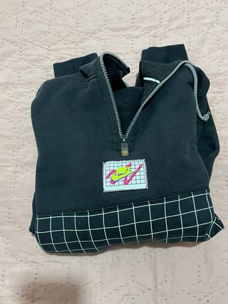 Sudadera Nike corta X Streetwear