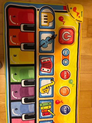 Alfombra musical para bebés