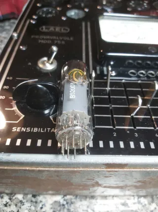 Valvola EL84 Telefunken NOS testata con provavalvo