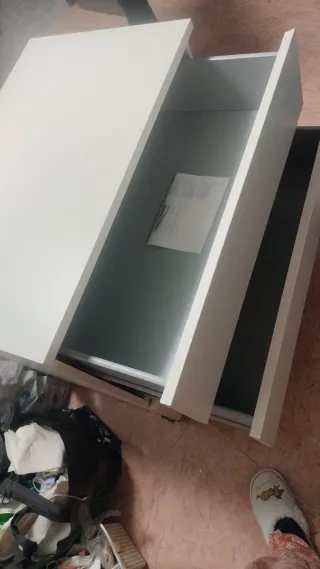 Dos Cajoneras blancas de madera, 3 cajones (2x1)