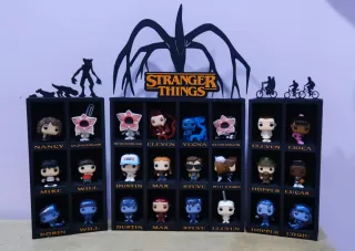 Expositor Funko Pop Stranger Things  VACÍO