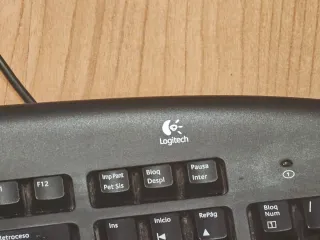 Teclado Logitech Negro Ordenador
