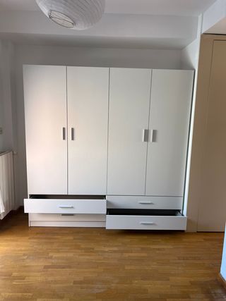 Armario 4 puertas y 4 cajones