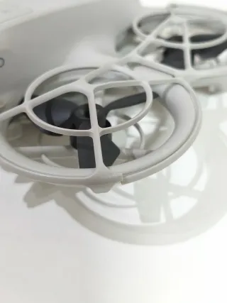 Drone DJI Neo + 3 baterías