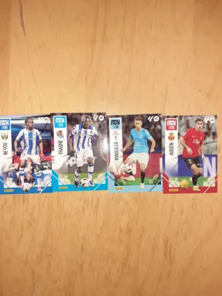 4 cromos de fútbol Panini Megacraks