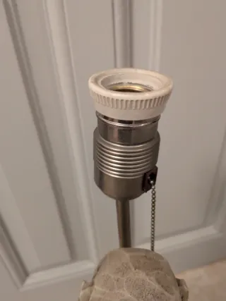 Lampada da terra in alabastro