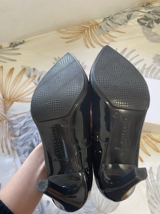 Zapatos de tacón negros con hebilla