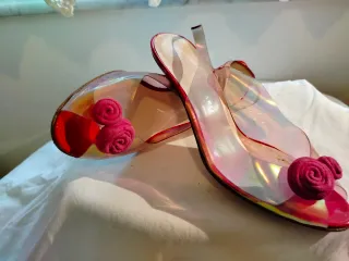 Sandalias transparentes Jaime Mascaró flor rosa