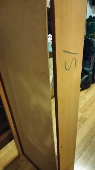 Cómoda antigua de madera