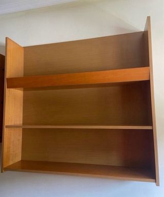 Estantería de madera