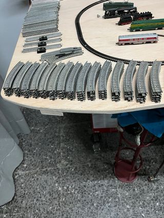 Lote Vías Tren 3n con Balastro 48 rectas, 75 cur