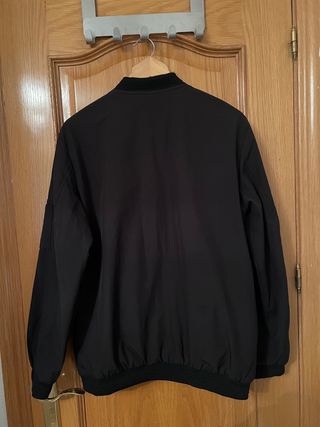 Chaqueta bomber negra Shein talla L