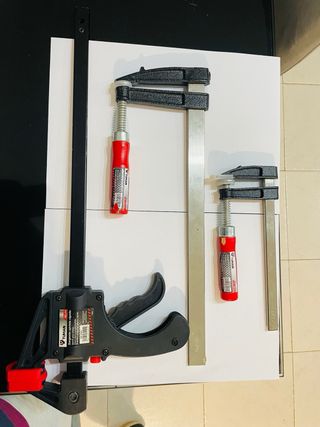 Sargentos Apriete Rápido TUMAN