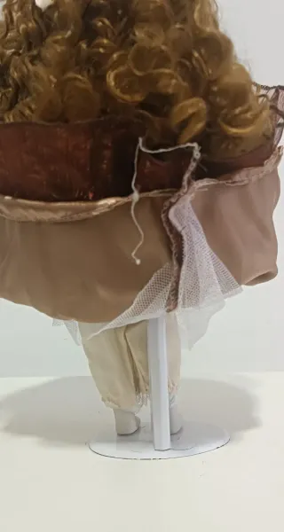 Muñeca de colección vintage, no tiene zapatos