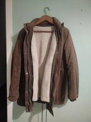 Chamarra verde/marron con cordones ajustables